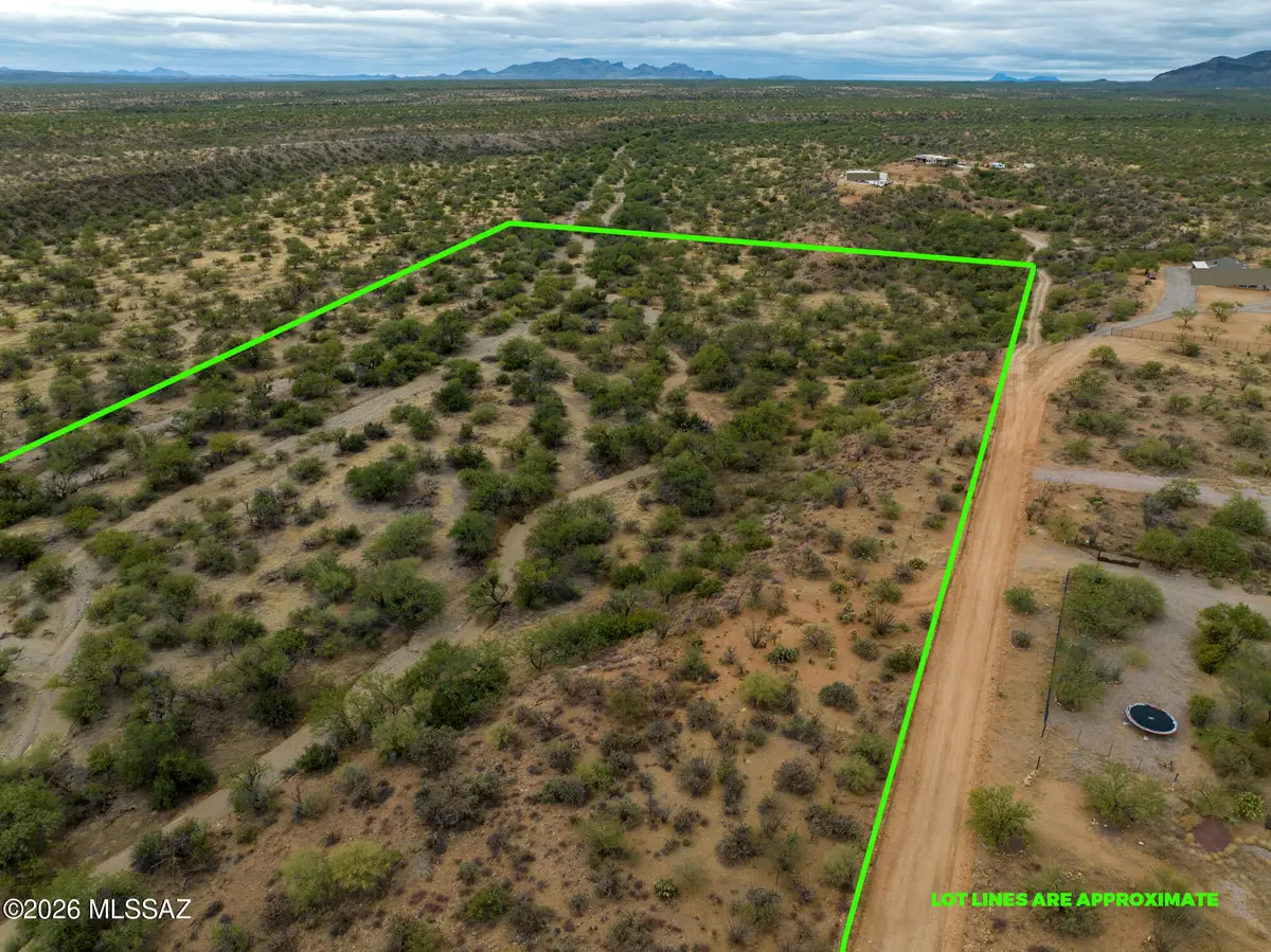 4221 W Calle Dos, Green Valley, AZ 85622 - #1