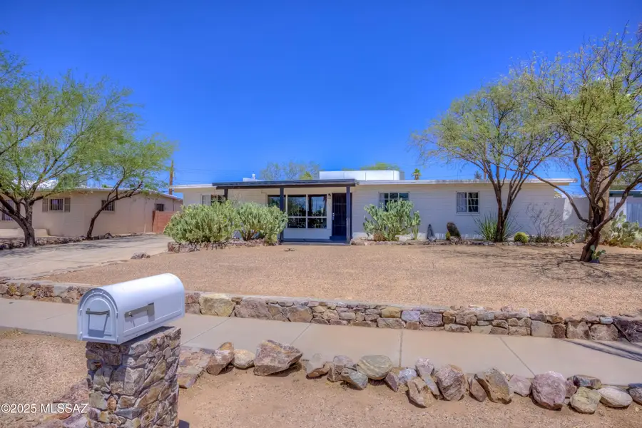 809 S Loyola, Tucson, AZ 85710 - #2