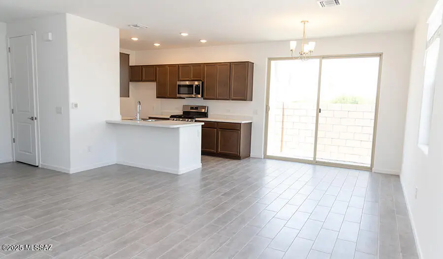 2671 S Oakenshield, Tucson, AZ 85730 - #2