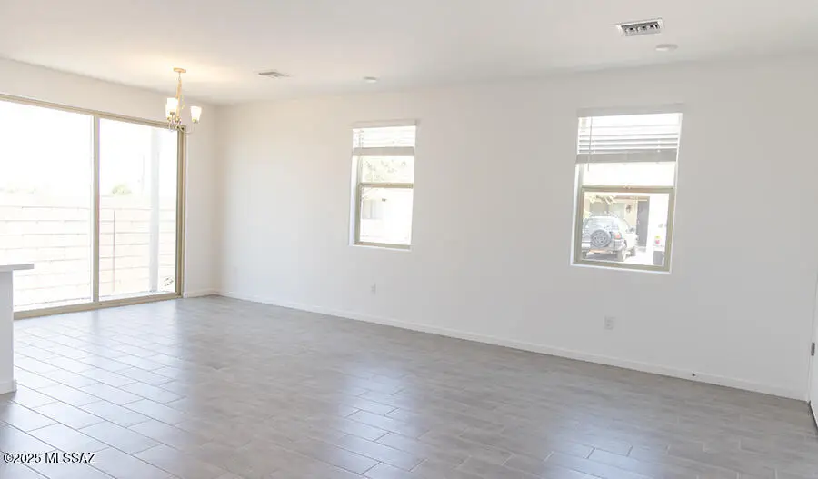 2661 S Oakenshield, Tucson, AZ 85730 - #3