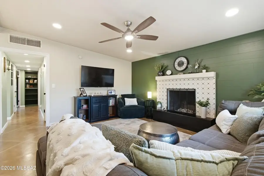 5719 E Fairmount, Tucson, AZ 85712 - #2