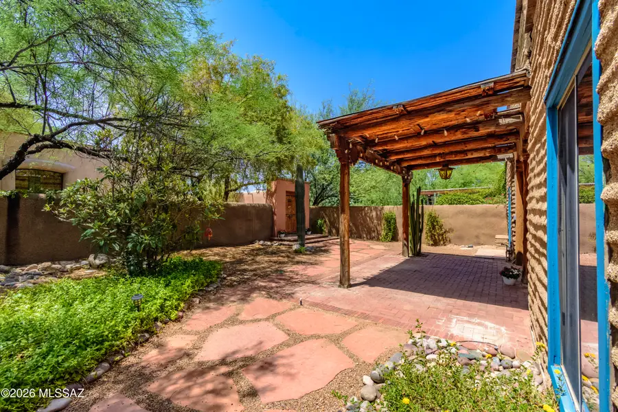 5092 E Fort Lowell, Tucson, AZ 85712 - #3