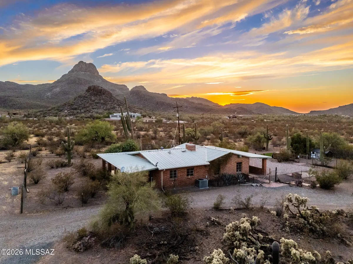 7619 N Artesiano, Tucson, AZ 85743 - #1