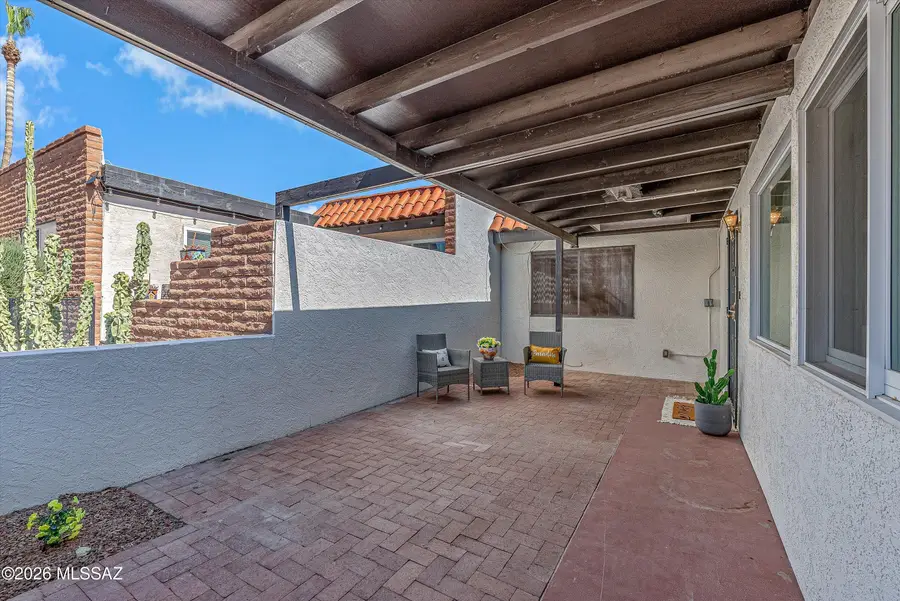 364 W Calle De La Amistad, Green Valley, AZ 85614 - #2