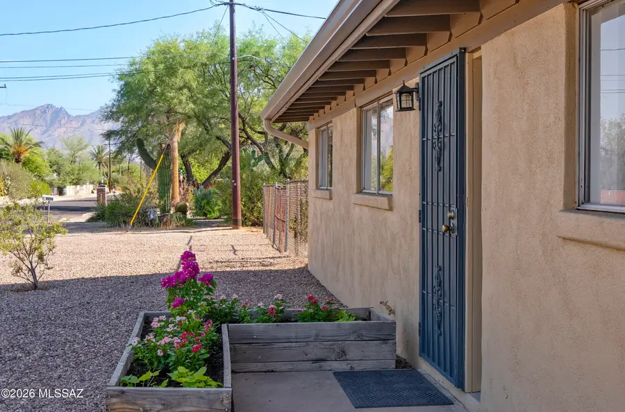 5801 E Bellevue, Tucson, AZ 85712 - #2