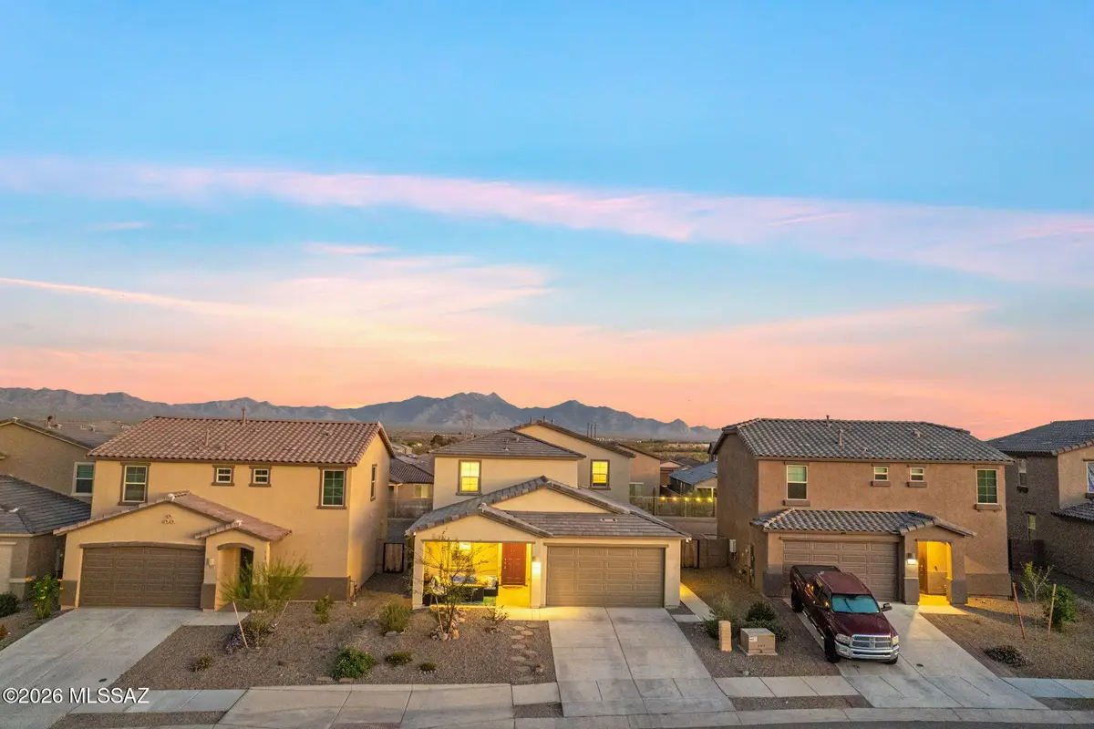 757 W Calle El Teclado, Sahuarita, AZ 85629 - #1
