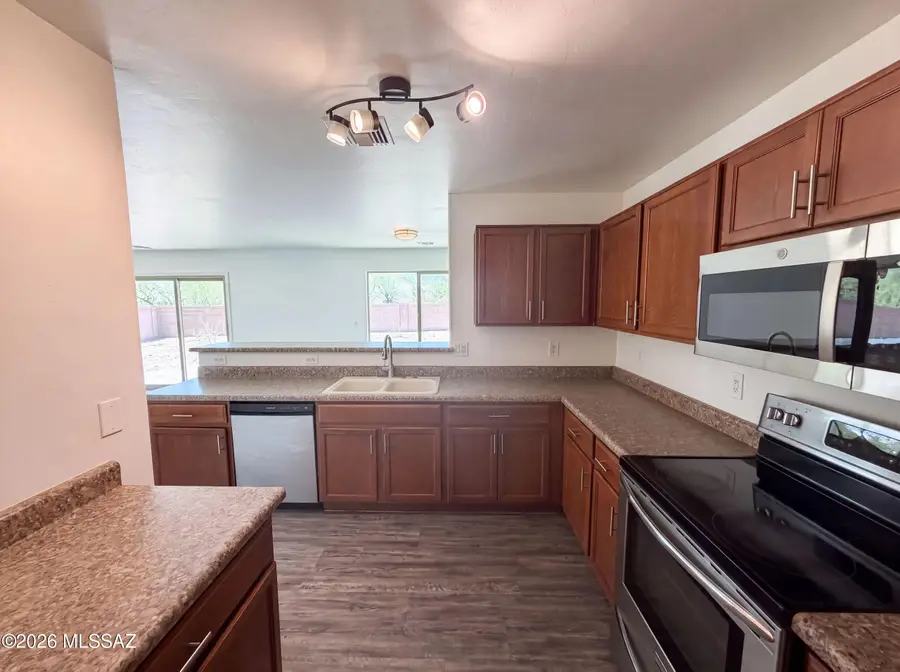 935 W Placita Canalito, Green Valley, AZ 85614 - #2