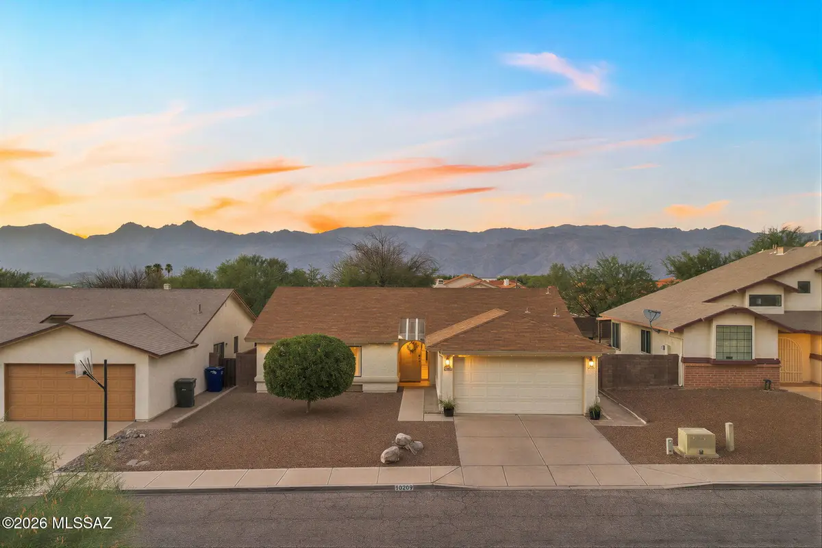 10209 E Foxmoor, Tucson, AZ 85748 - #1