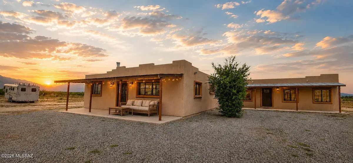827 E Newland, Pearce, AZ 85625 - #1