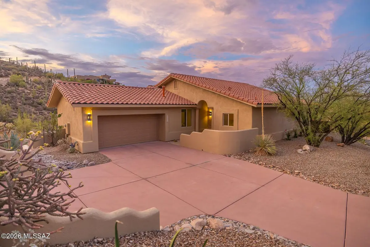 3552 W Foxes Meadow, Tucson, AZ 85745 - #1