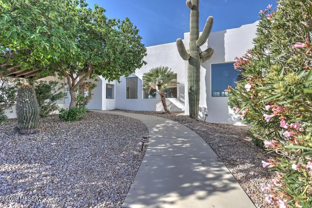 6241 N Panorama, Tucson, AZ 85743 - #1