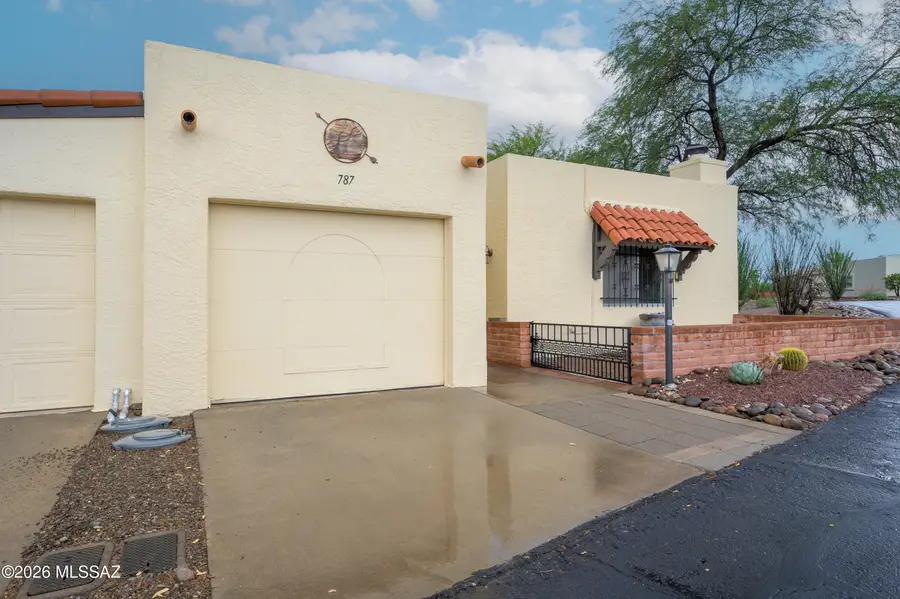 787 W Pairaiso, Green Valley, AZ 85614 - #3