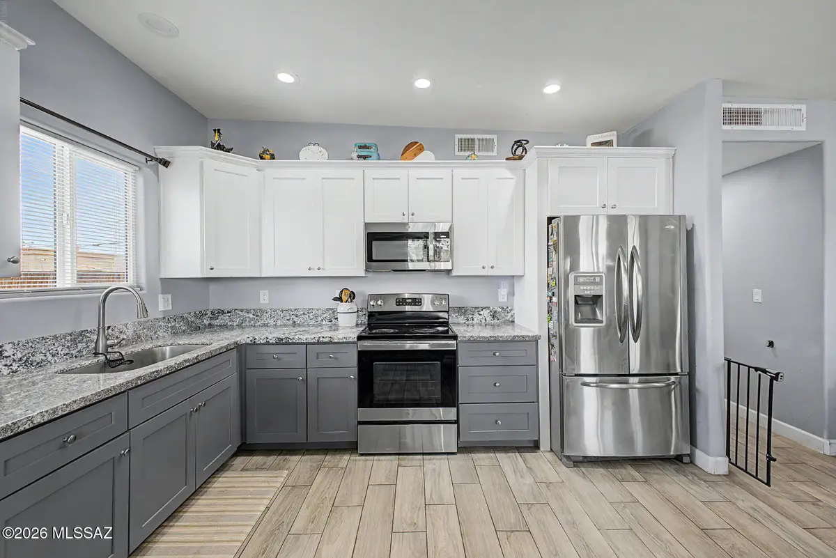 50 W 30th, Tucson, AZ 85713 - #1
