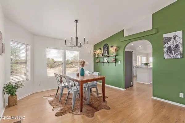 15671 W Yellow Horse, Tucson, AZ 85736