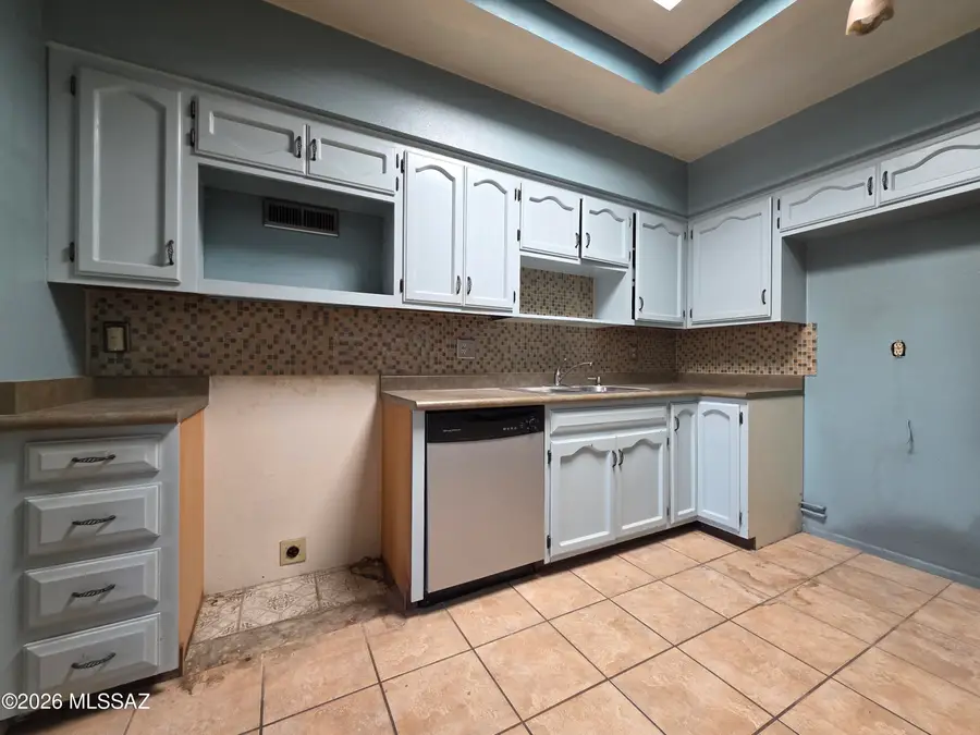 5216 N Pueblo Villas, Tucson, AZ 85704 - #3