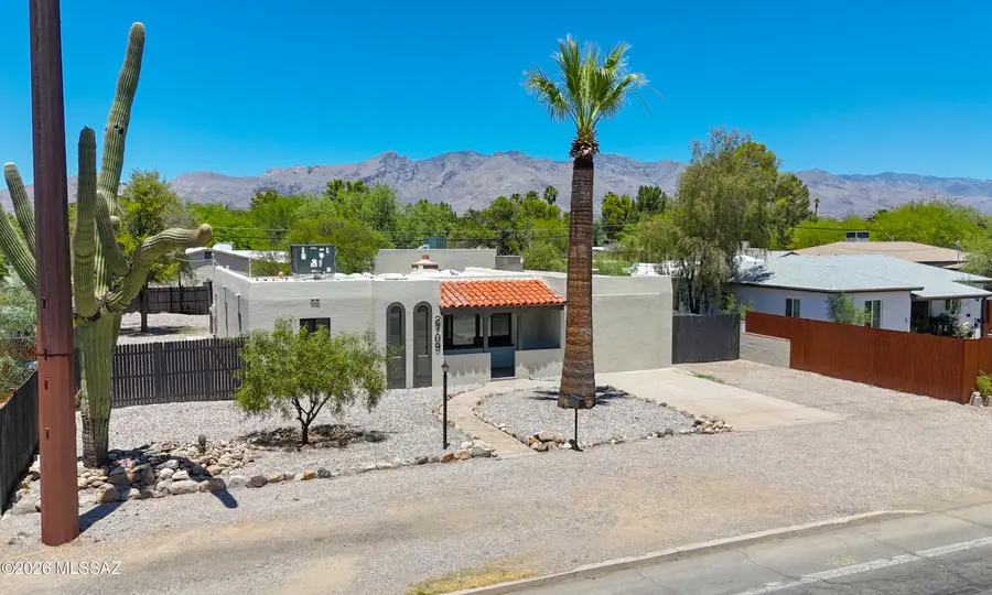 2709 E Glenn, Tucson, AZ 85716 - #2