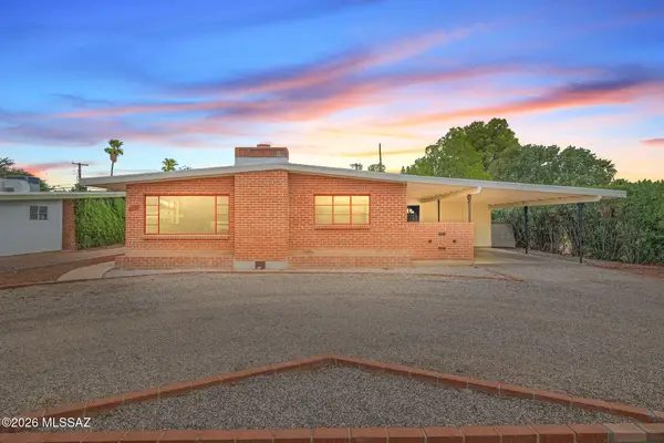 4402 E Blacklidge, Tucson, AZ 85712