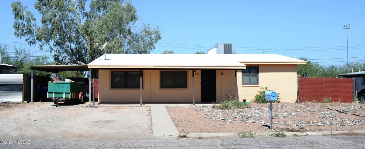 2102 S Rosemont, Tucson, AZ 85711 - #1