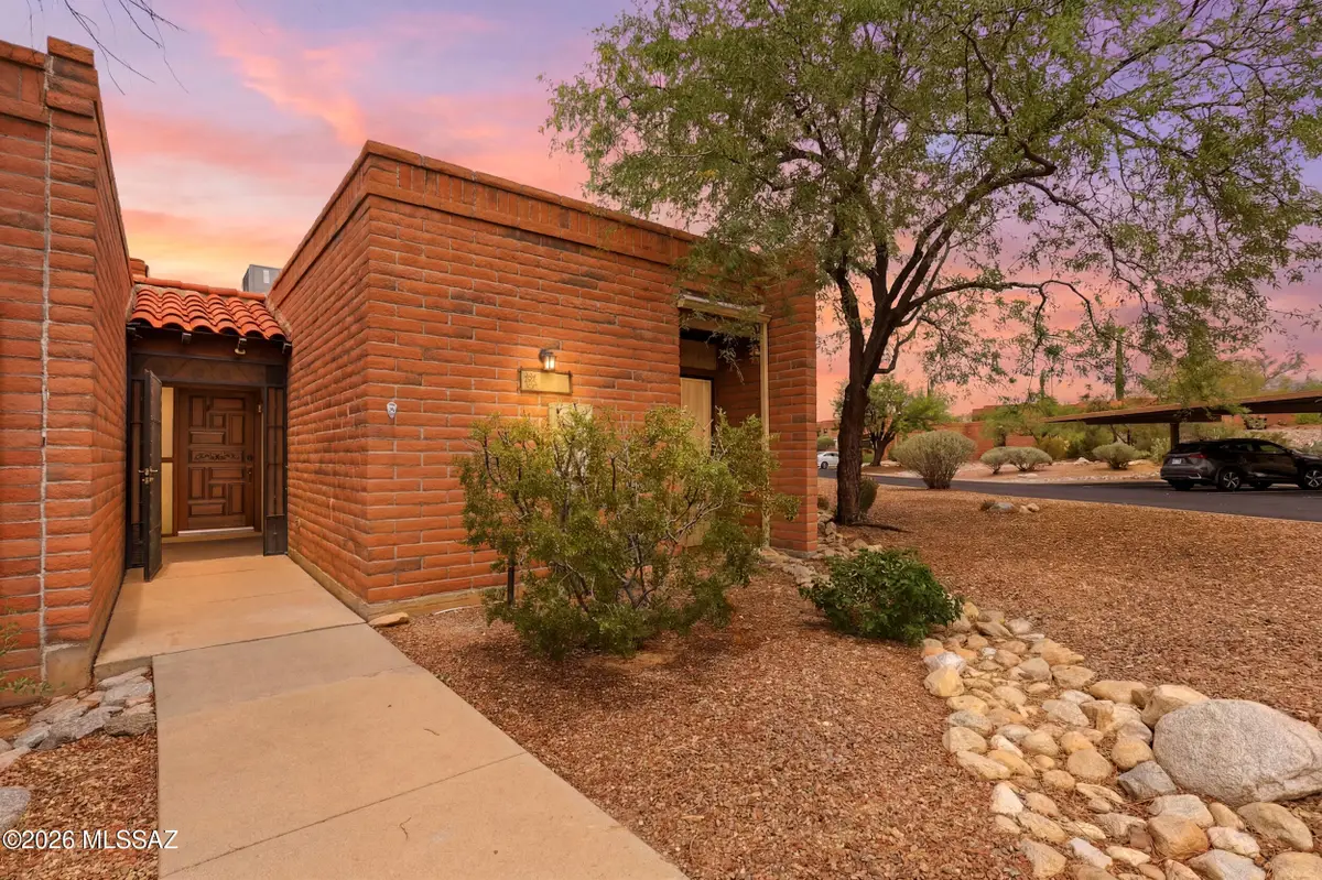 1810 W Calmridge, Tucson, AZ 85704 - #1