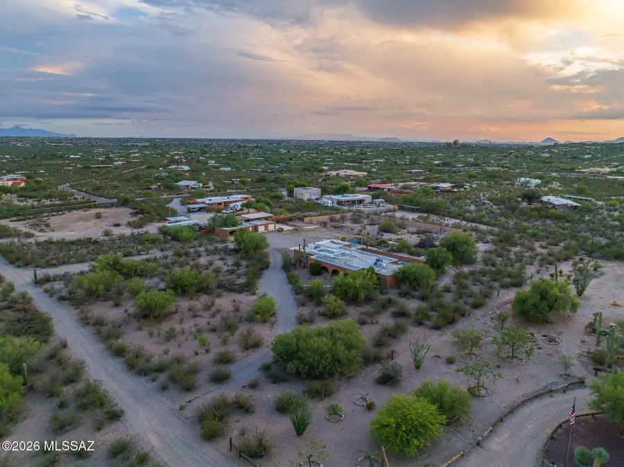 10565 E Fort Lowell, Tucson, AZ 85749 - #2