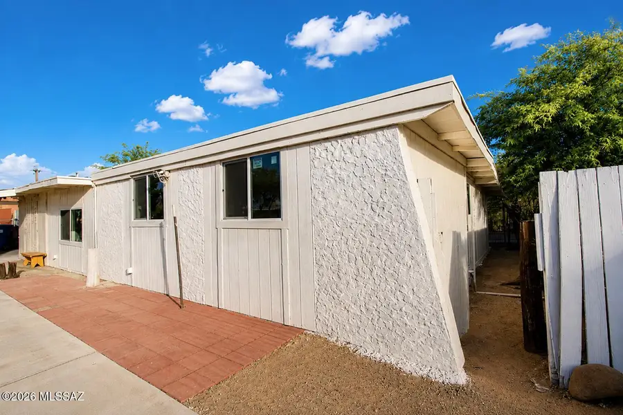 825 W Oahu, Tucson, AZ 85756 - #3
