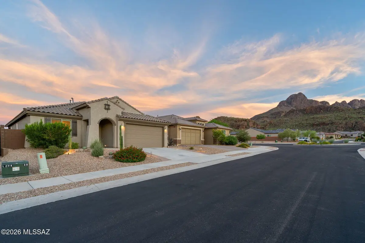 8462 N Movie Pass, Tucson, AZ 85743 - #1