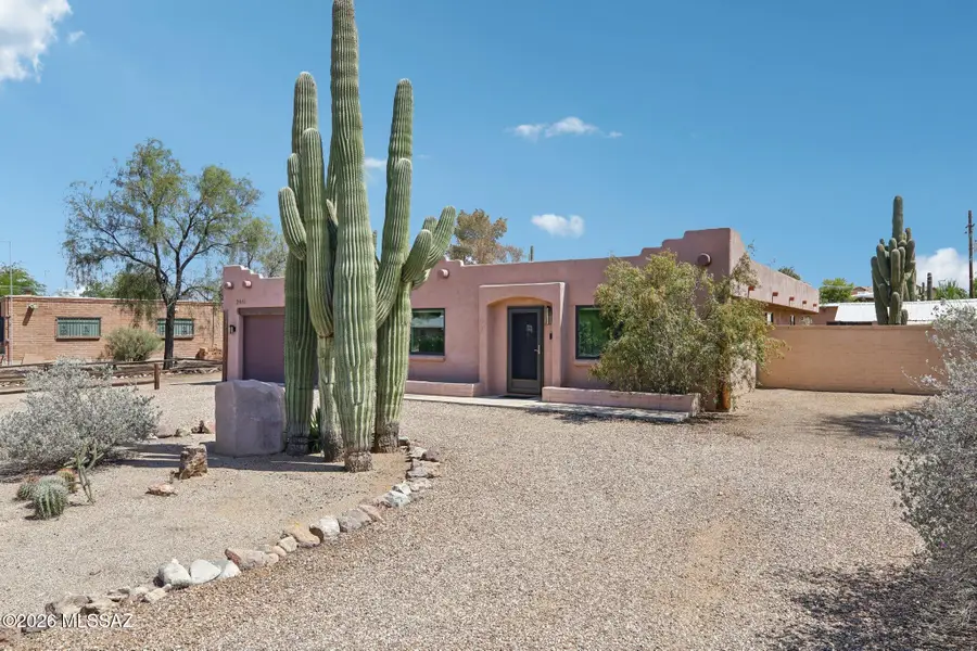 2441 W Wagon Wheels, Tucson, AZ 85745 - #2