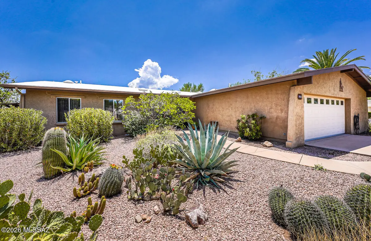 1010 N Placita Yoas, Green Valley, AZ 85614 - #1