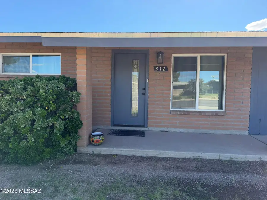 312 E 5th, San Manuel, AZ 85631 - #2