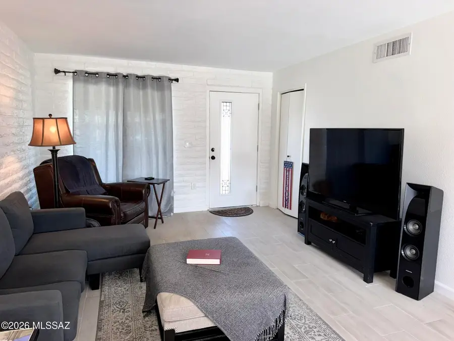 312 E 5th, San Manuel, AZ 85631 - #3