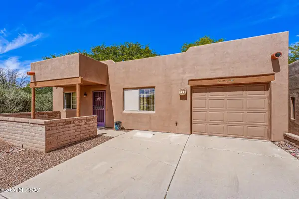 920 W Calle De La Pelotita, Green Valley, AZ 85614