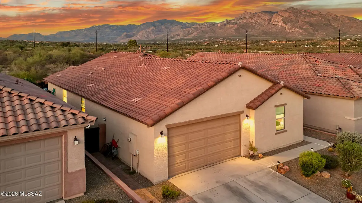 2226 W Desert Topaz, Tucson, AZ 85742 - #1