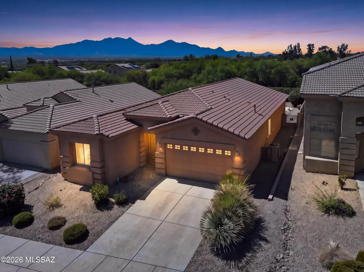96 E Calle Trona, Green Valley, AZ 85614 - #1