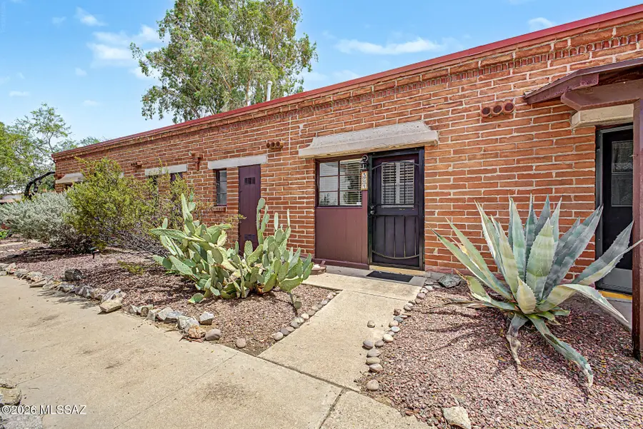 364 S Paseo Lobo, Green Valley, AZ 85614 - #2