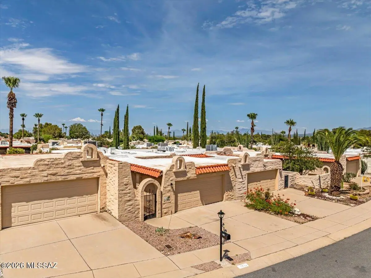 772 W Circulo Napa, Green Valley, AZ 85614 - #1