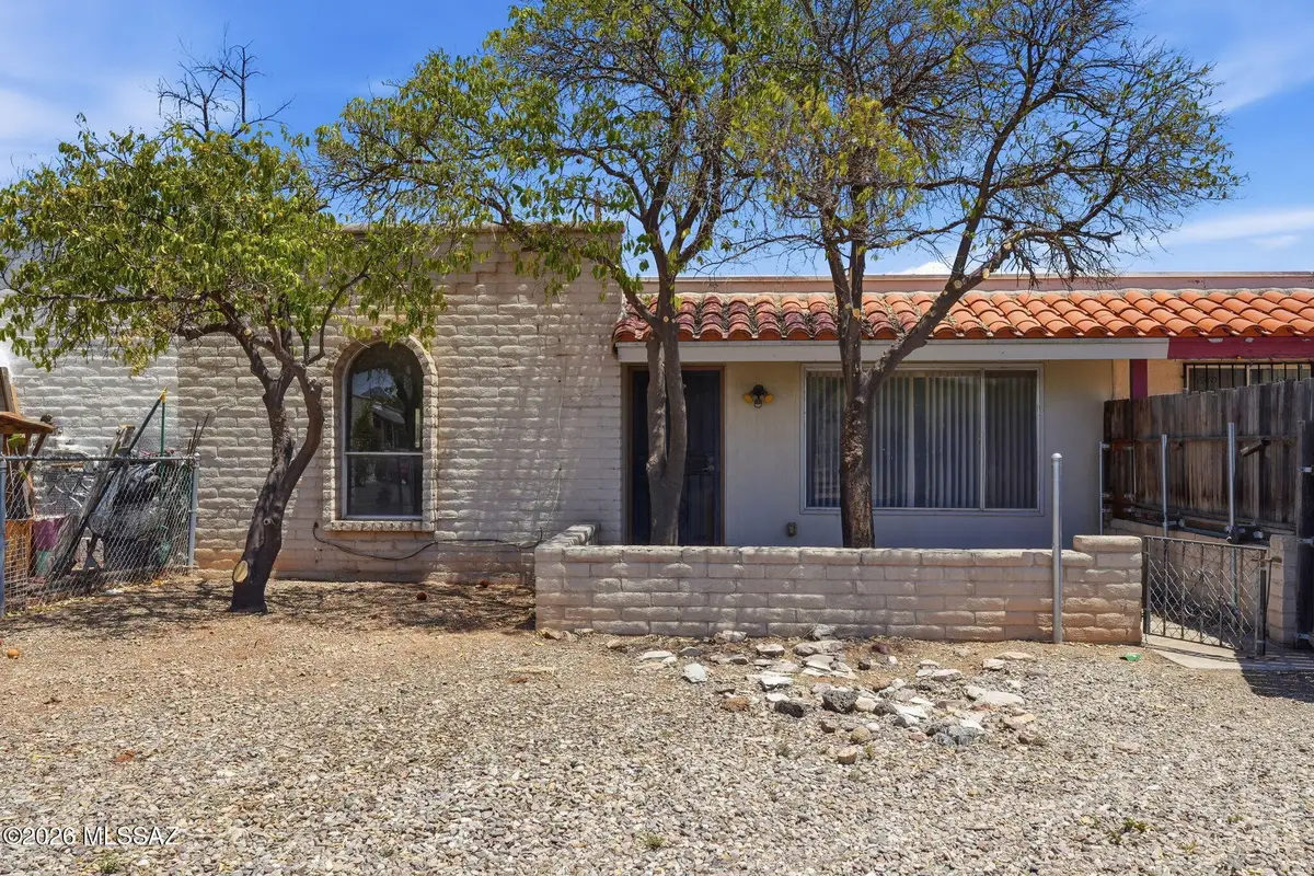1831 W Dominy, Tucson, AZ 85713 - #1