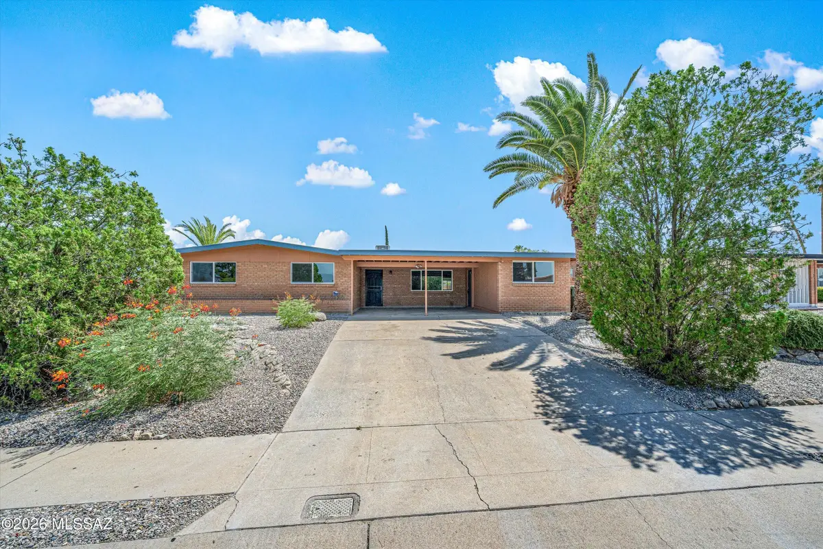 9048 E Pine Valley, Tucson, AZ 85710 - #1