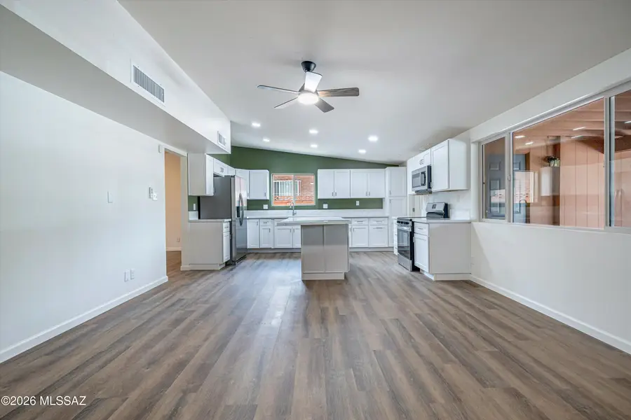 9048 E Pine Valley, Tucson, AZ 85710 - #3