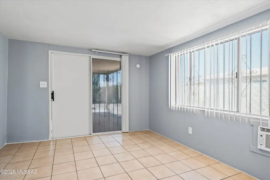 1227 E Ginter, Tucson, AZ 85706 - #2
