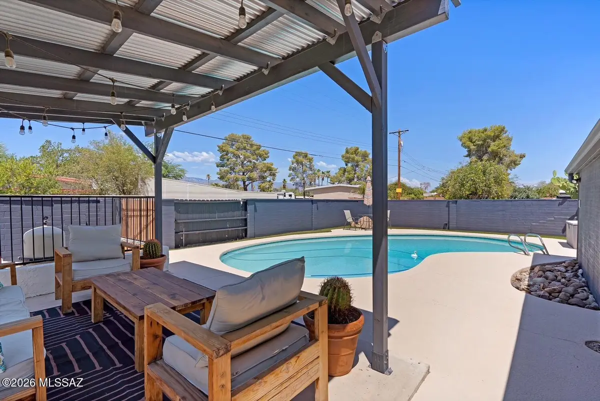 5611 E Copper, Tucson, AZ 85712 - #1