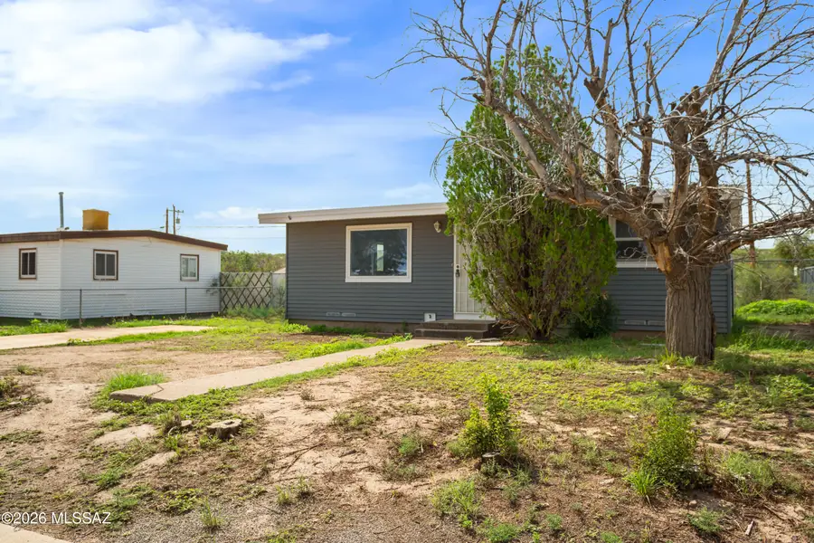 106 E Apache, Huachuca City, AZ 85616 - #2