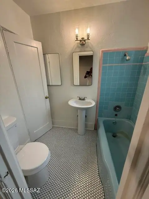 1902 E Hawthorne, Tucson, AZ 85719 - #2
