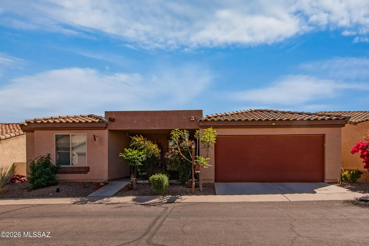 1345 W Vuelta Del Yunque, Sahuarita, AZ 85629 - #1