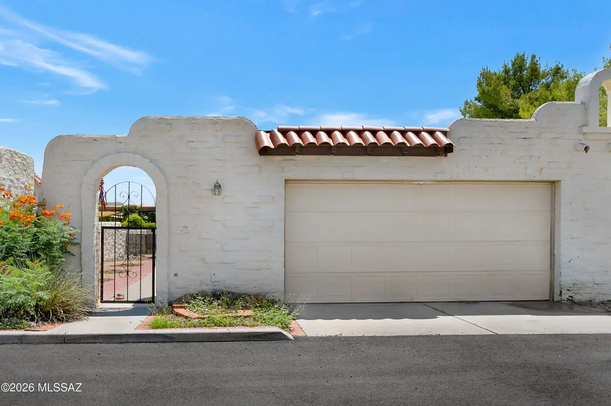 275 E Via Terrenal, Green Valley, AZ 85614 - #1