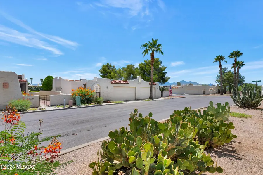 275 E Via Terrenal, Green Valley, AZ 85614 - #2