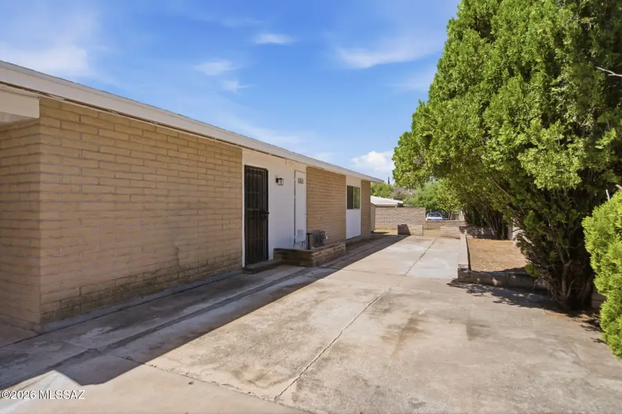 430 E Calle Sonora, Nogales, AZ 85621 - #3