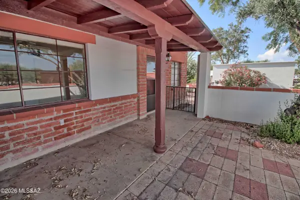 206 S La Canada, Green Valley, AZ 85614