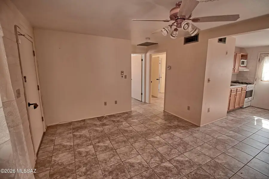 206 S La Canada, Green Valley, AZ 85614 - #3