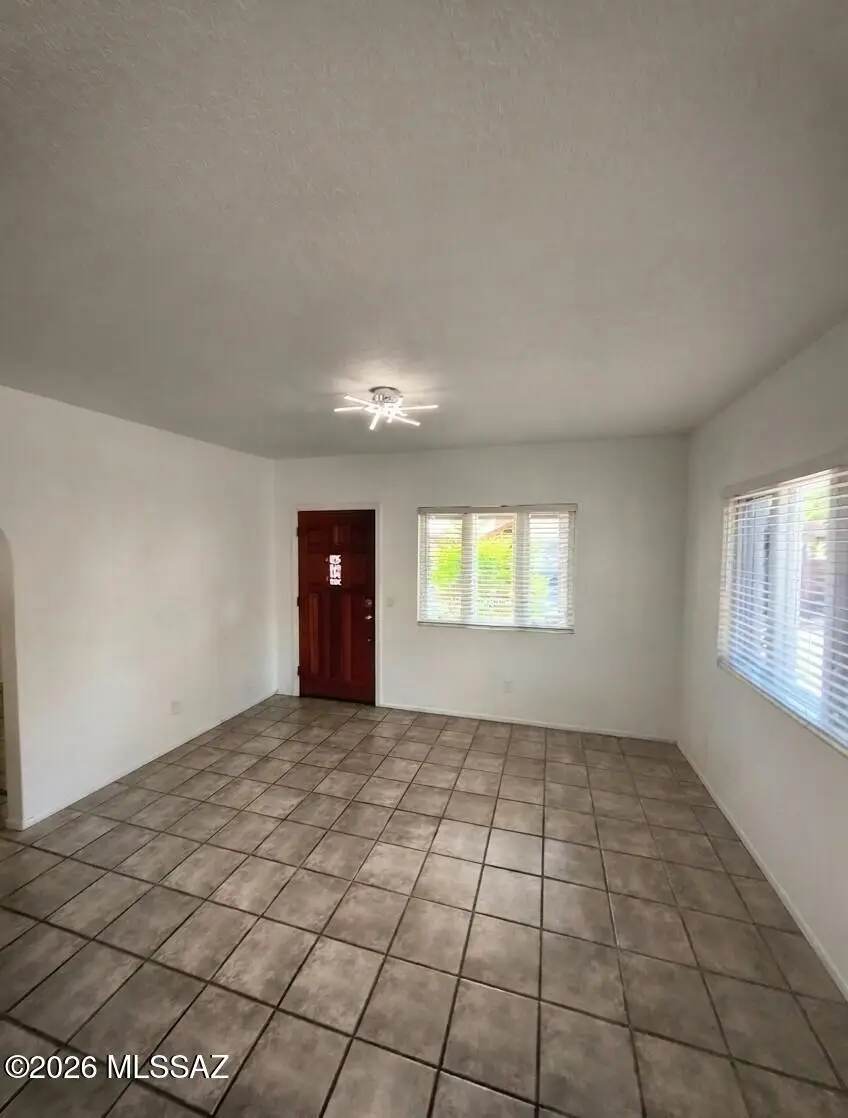 211 W Roger, Tucson, AZ 85705 - #2