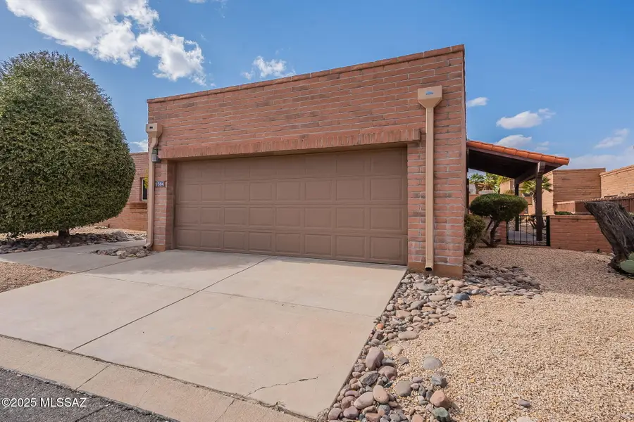1594 W Calle Hacienda, Green Valley, AZ 85622 - #2